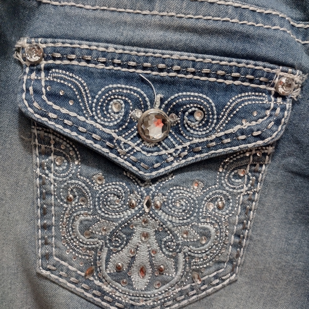 Elegant Embroidered Blue Jeans